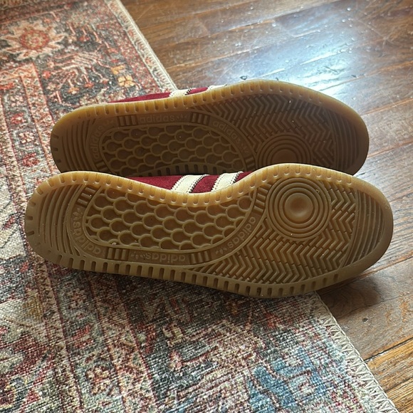 Rare Adidas Bermudas (similar to Samba) - Picture 6 of 7